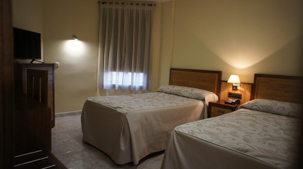 Hotel Puente Romano Alcantara  Bilik gambar