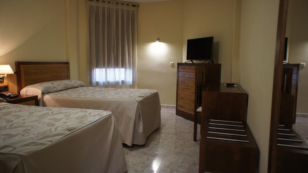 Hotel Puente Romano Alcantara  Bilik gambar