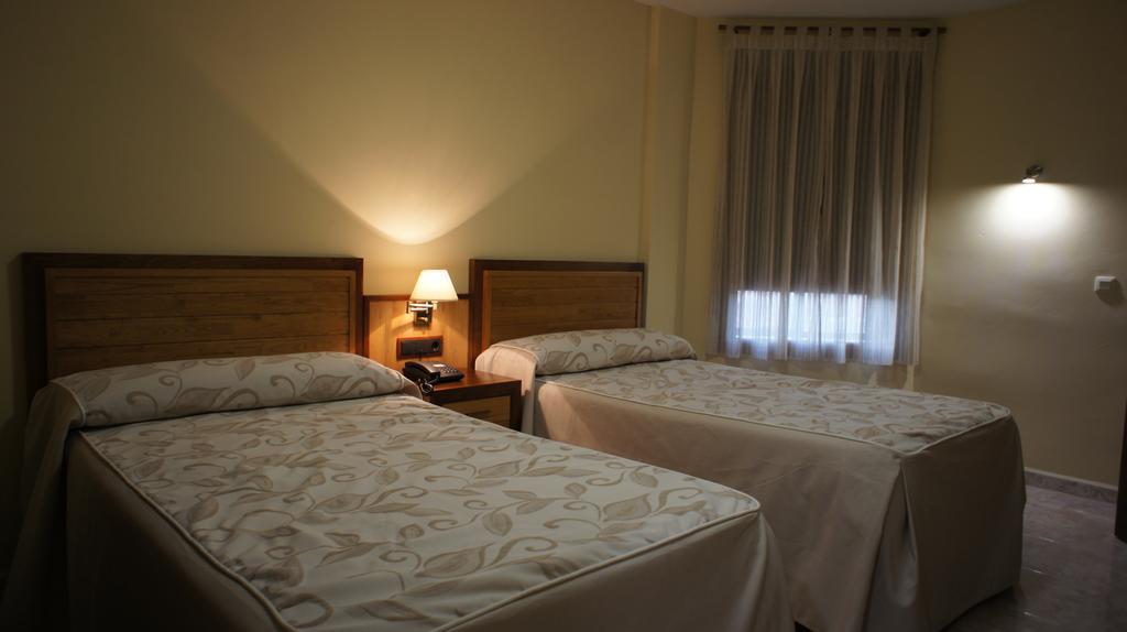 Hotel Puente Romano Alcantara  Bilik gambar
